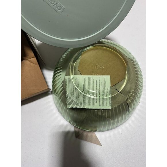 Pyrex Round Colored Glass Mixing Bowl With Lids 8 Piece Set - Picture 3 of 4